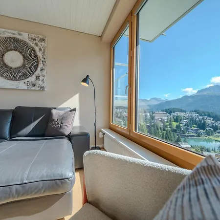 Viktoria B33 By Vacations, Exklusive App Mit Bergblick Im Zentrum