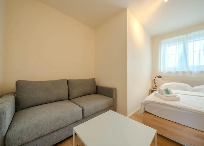 Διαμέρισμα Viktoria B33 By Vacations, Exklusive App Mit Bergblick Im Zentrum Αρόζα