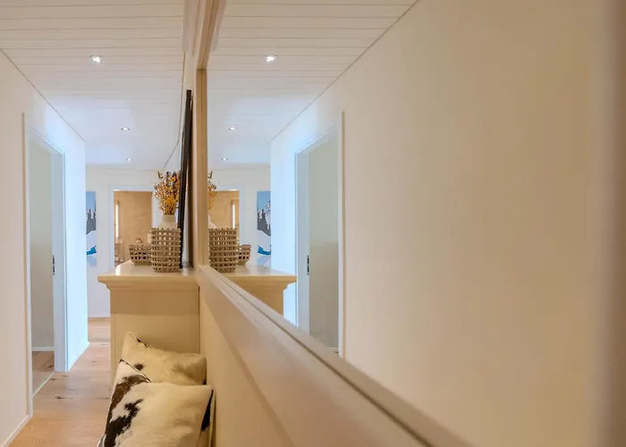 Viktoria B33 By Vacations, Exklusive App Mit Bergblick Im Zentrum Lägenhet *